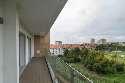 Apartamento T3 para Venda em Carcavelos e Parede
