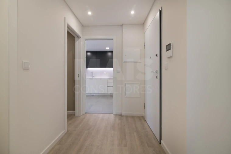 Apartamento T3 para Venda em Carcavelos e Parede Foto 9