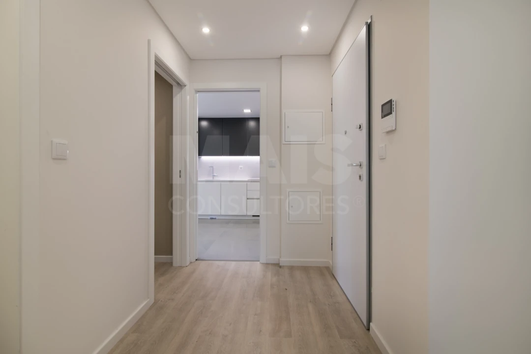 Apartamento T3 para Venda em Carcavelos e Parede Foto 9