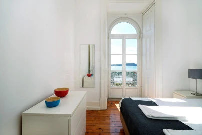 Apartamento T1 para Arrendamento em Misericórdia