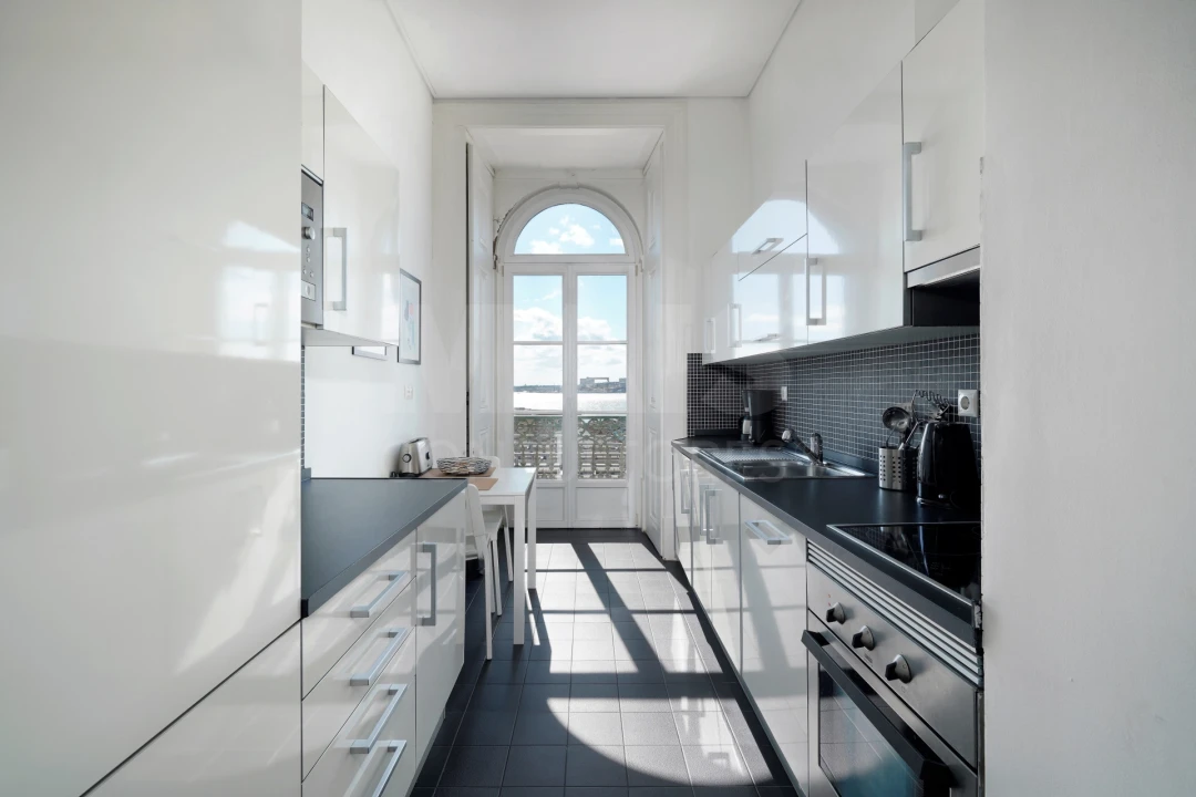 Apartamento T1 para Arrendamento em Misericórdia Foto 1