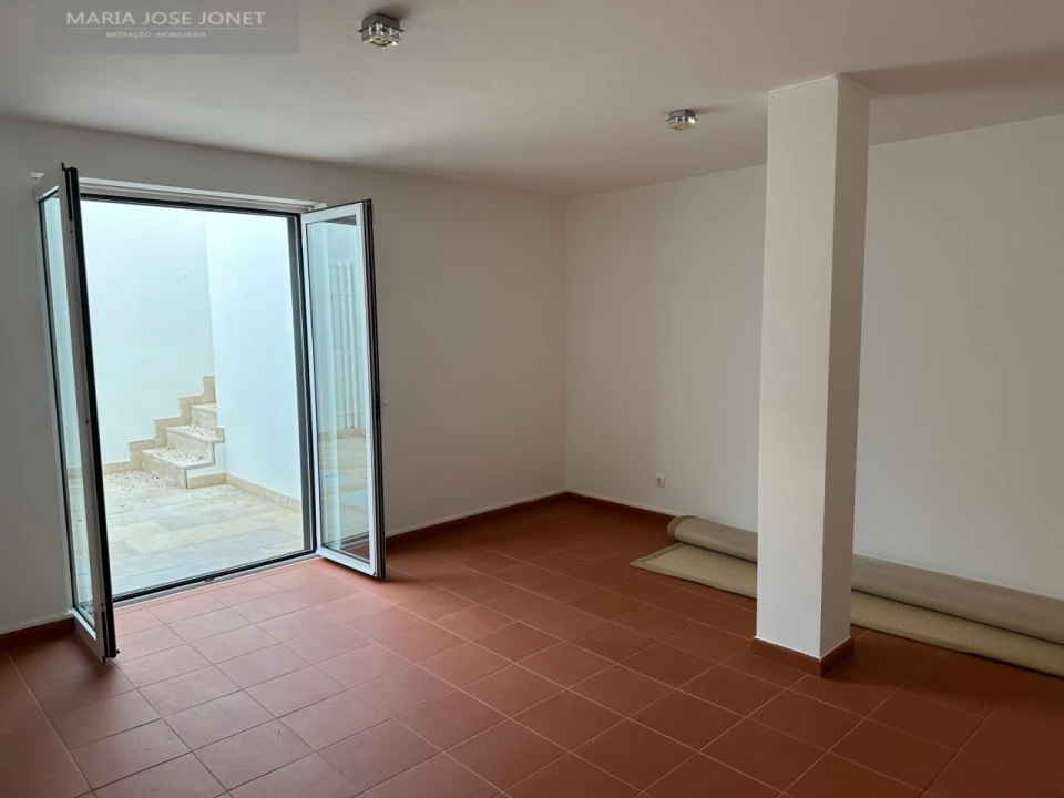 Moradia T4 para Arrendamento em Alcabideche Foto 38