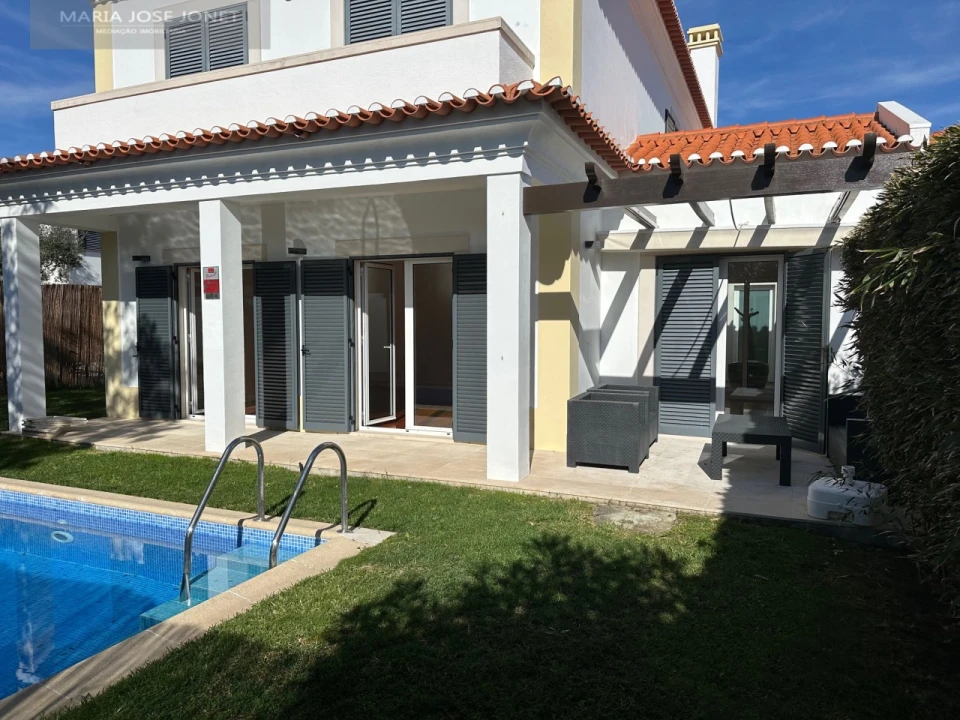 Moradia T4 para Arrendamento em Alcabideche Foto 42