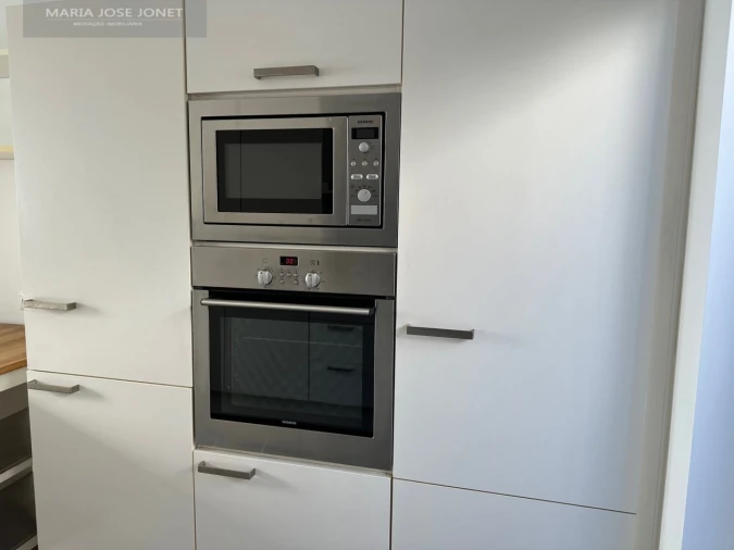 Moradia T4 para Arrendamento em Alcabideche Foto 18