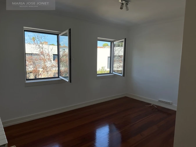 Moradia T4 para Arrendamento em Alcabideche Foto 27