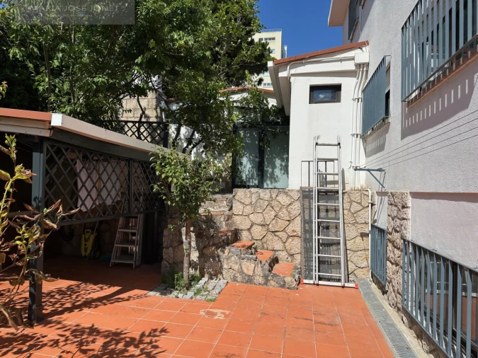 Moradia T5 para Venda em Cascais e Estoril Foto 5