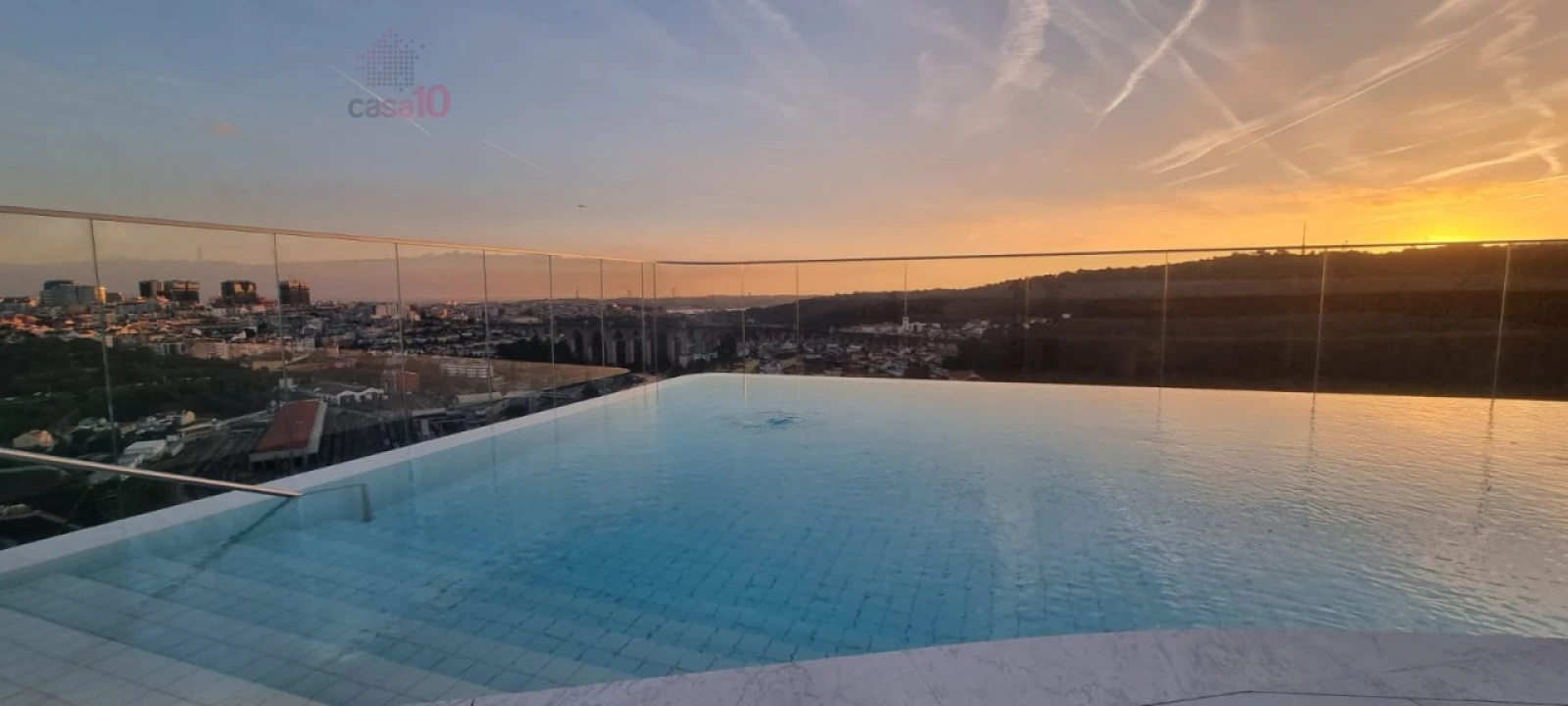 Apartamento T2 para Venda em Campolide Foto 12