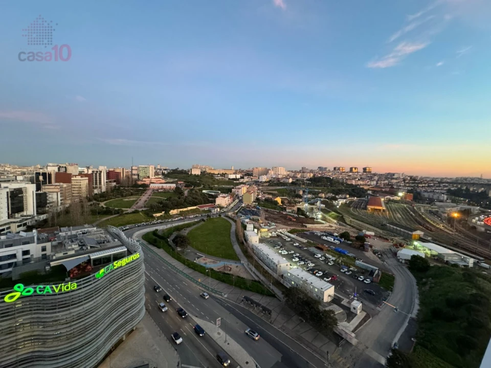 Apartamento T2 para Venda em Campolide Foto 14