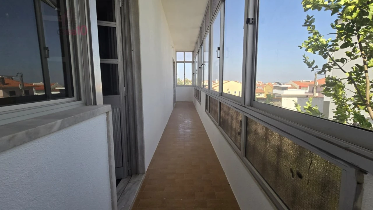 Moradia T7 para Venda em Santa Iria de Azoia, São João da Talha e Bobadela Foto 11