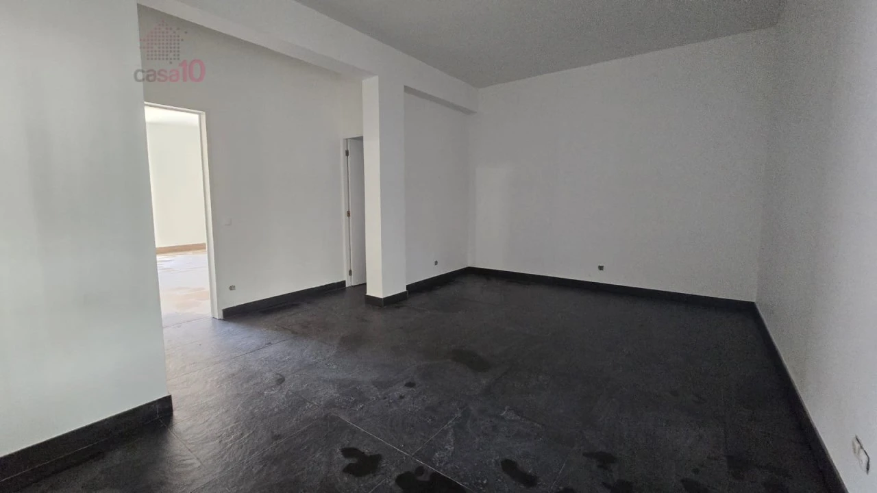 Moradia T7 para Venda em Santa Iria de Azoia, São João da Talha e Bobadela Foto 23