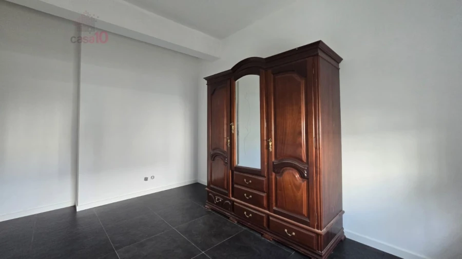 Moradia T7 para Venda em Santa Iria de Azoia, São João da Talha e Bobadela Foto 27