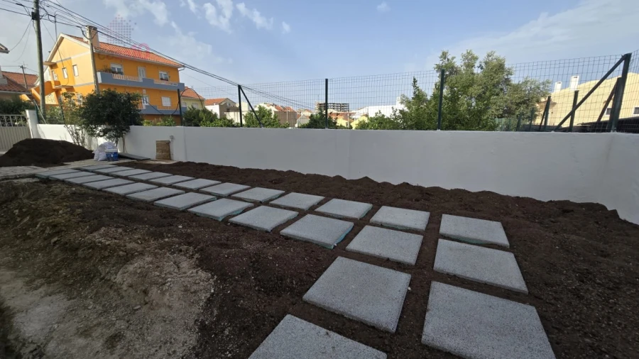 Moradia T7 para Venda em Santa Iria de Azoia, São João da Talha e Bobadela Foto 32