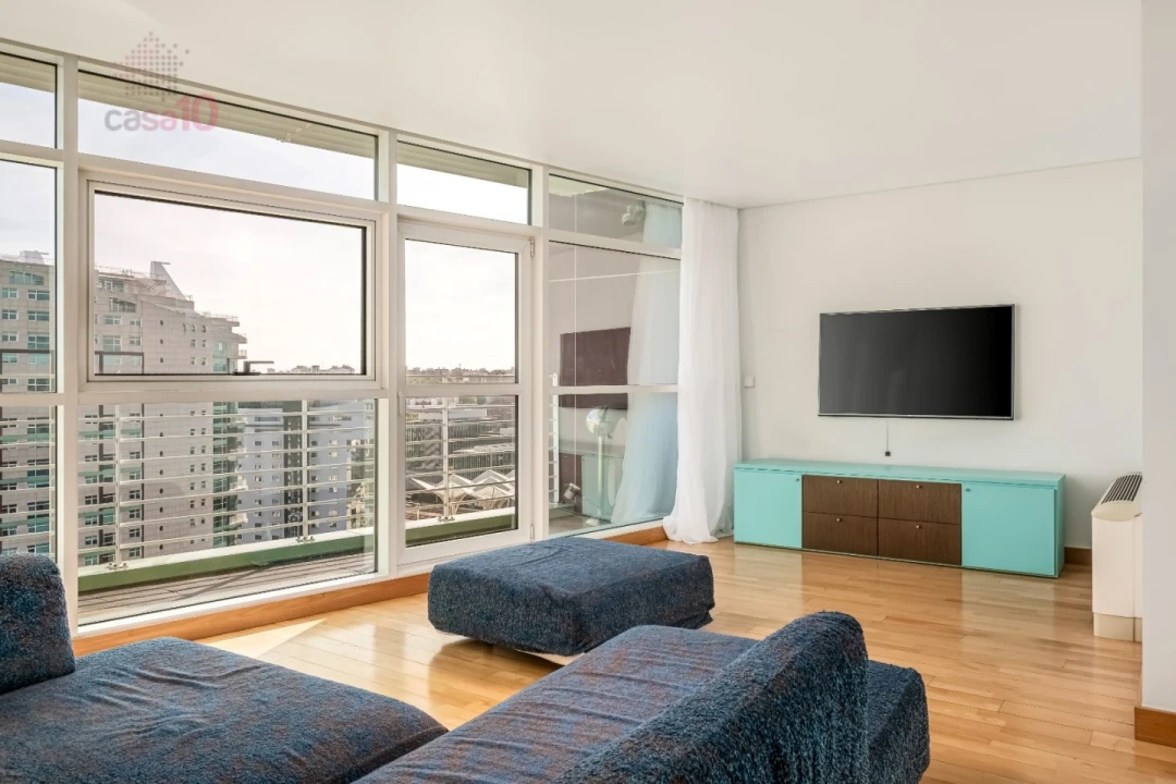 Apartamento T3 para Venda em Parque das Nações Foto 4