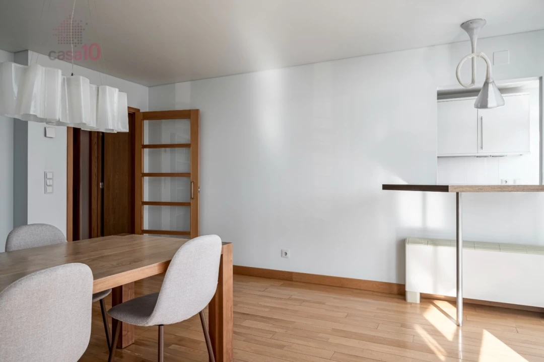 Apartamento T3 para Venda em Parque das Nações Foto 5