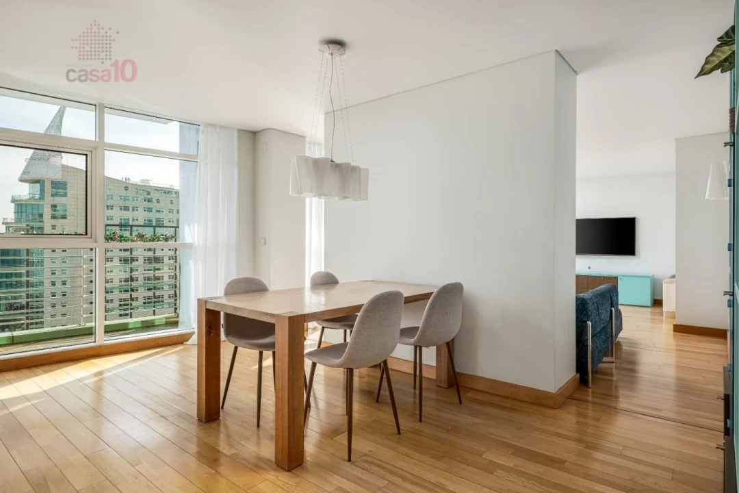 Apartamento T3 para Venda em Parque das Nações Foto 6
