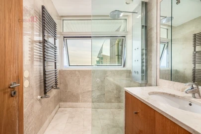 Apartamento T3 para Venda em Parque das Nações