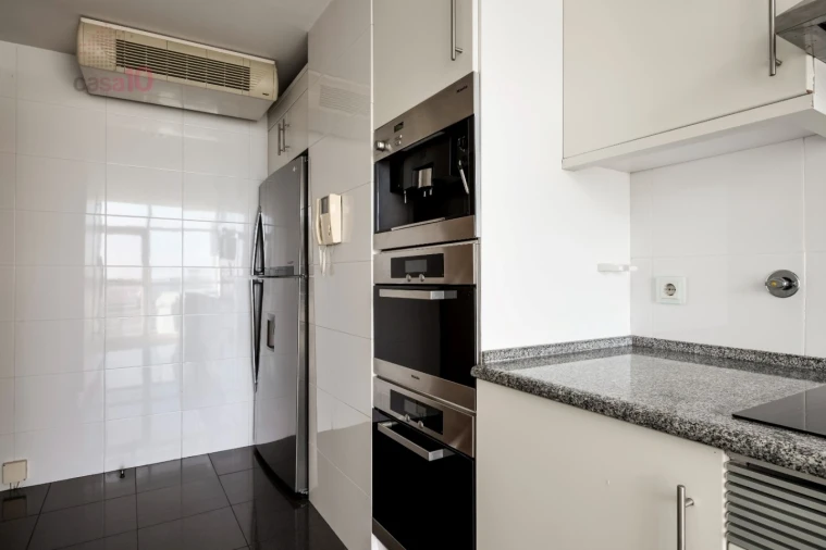 Apartamento T3 para Venda em Parque das Nações Foto 10