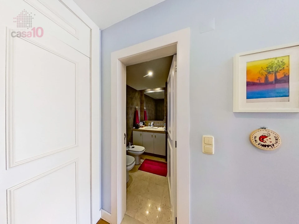 Apartamento T6 para Venda em Parque das Nações Foto 31