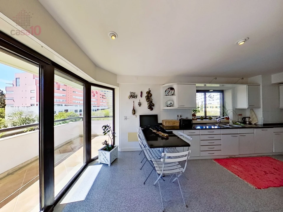 Apartamento T6 para Venda em Parque das Nações Foto 15