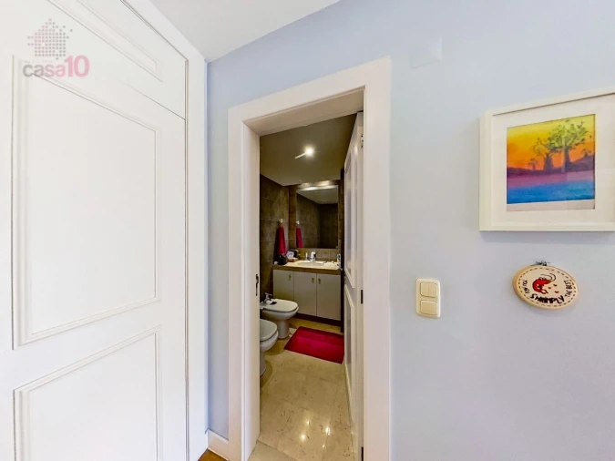 Apartamento T6 para Venda em Parque das Nações Foto 31