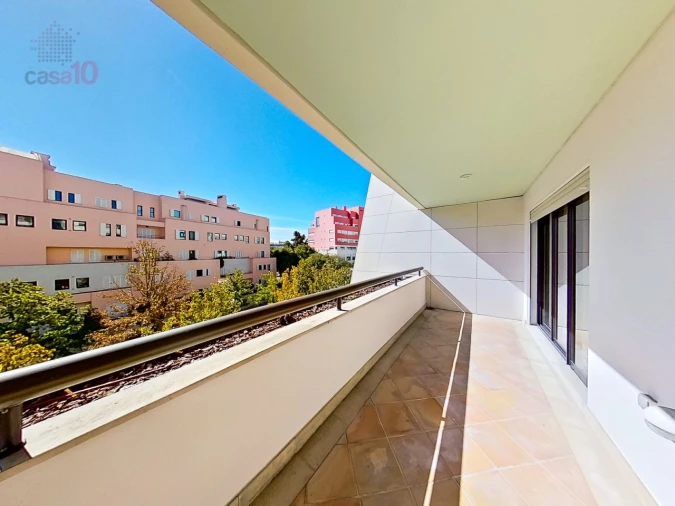 Apartamento T6 para Venda em Parque das Nações Foto 40