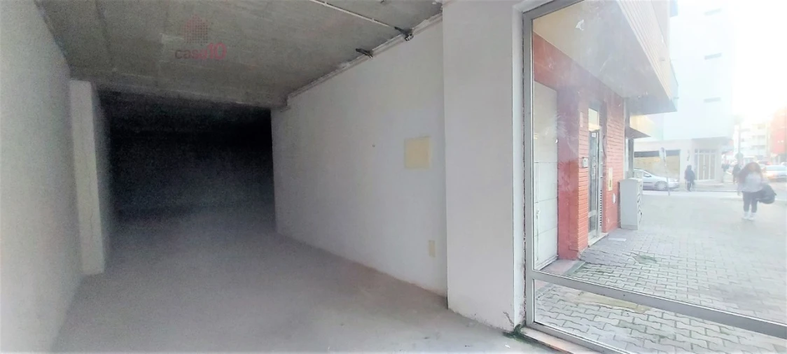 Loja para Venda em Alto do Seixalinho, Santo André e Verderena Foto 2