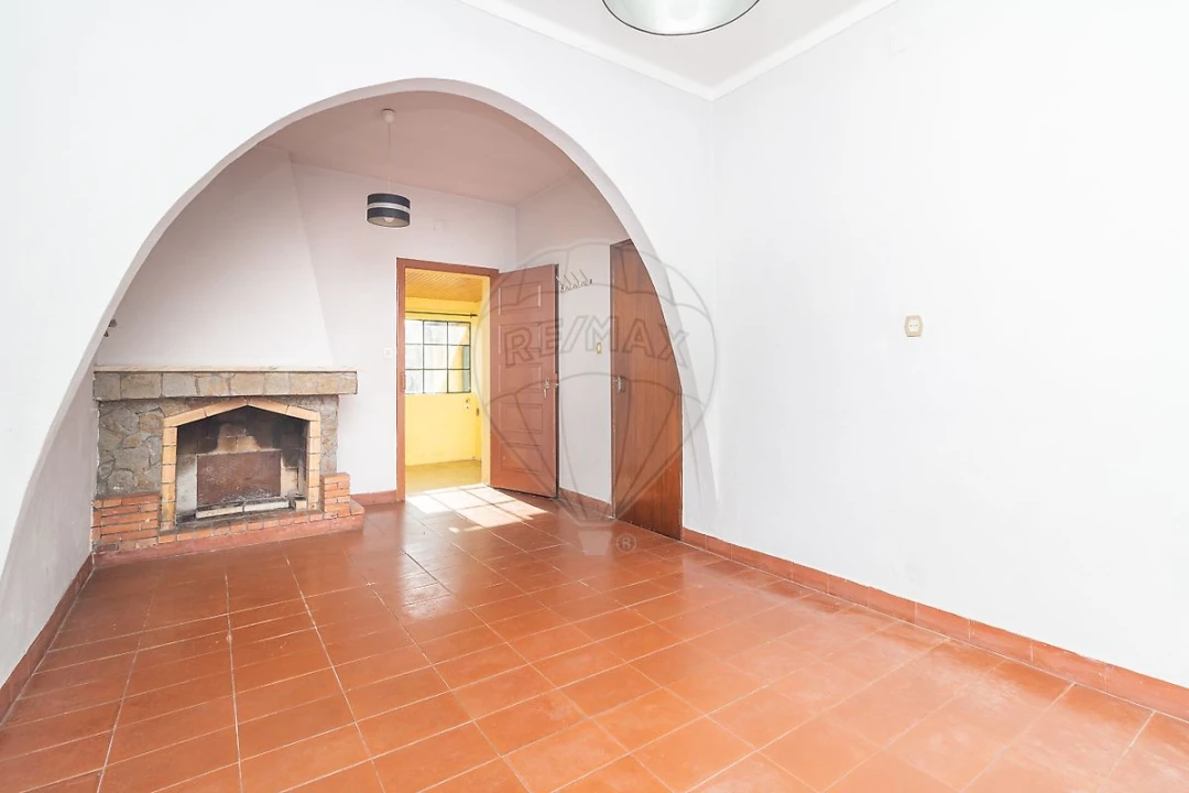 Moradia T4 para Venda em Seiça Foto 9