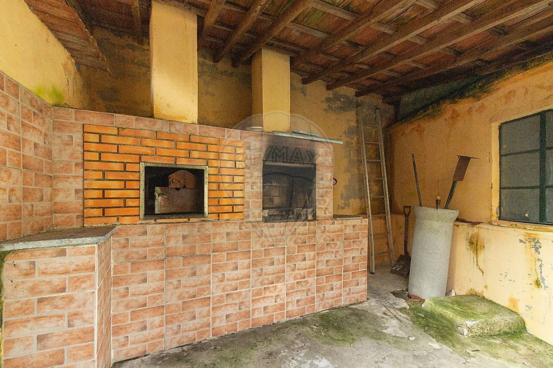 Moradia T4 para Venda em Seiça Foto 28