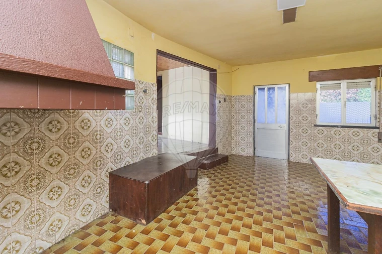 Moradia T4 para Venda em Seiça Foto 5