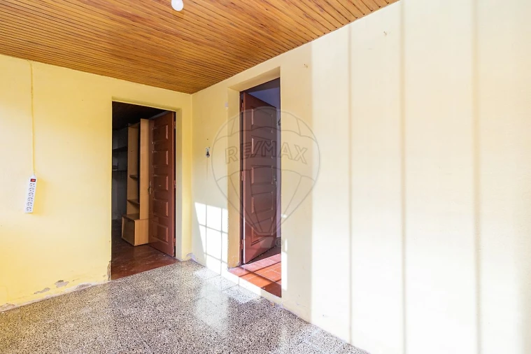 Moradia T4 para Venda em Seiça Foto 8