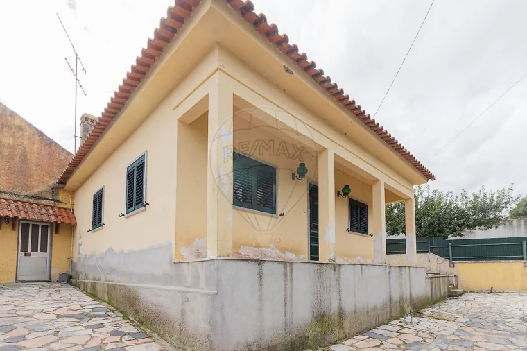 Moradia T4 para Venda em Seiça Foto 1