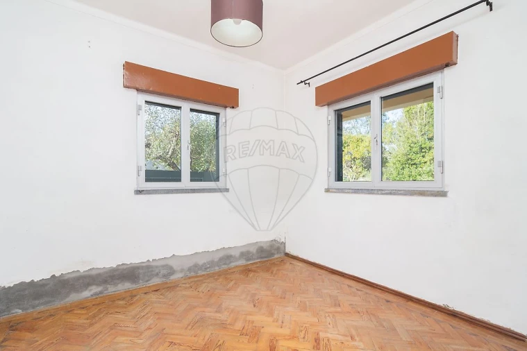 Moradia T4 para Venda em Seiça Foto 17