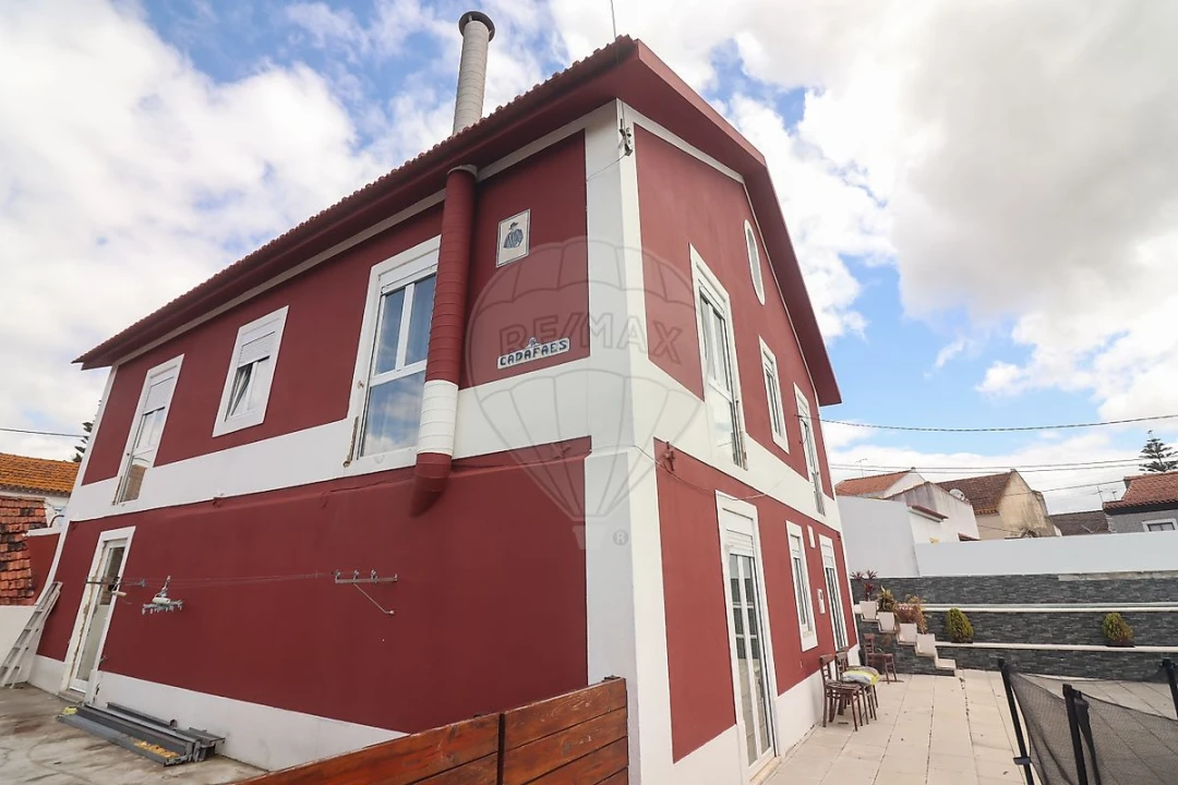 Moradia T5 para Venda em Carregado e Cadafais Foto 38