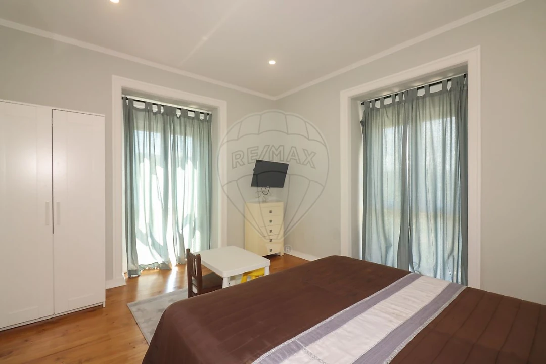 Moradia T5 para Venda em Carregado e Cadafais Foto 20