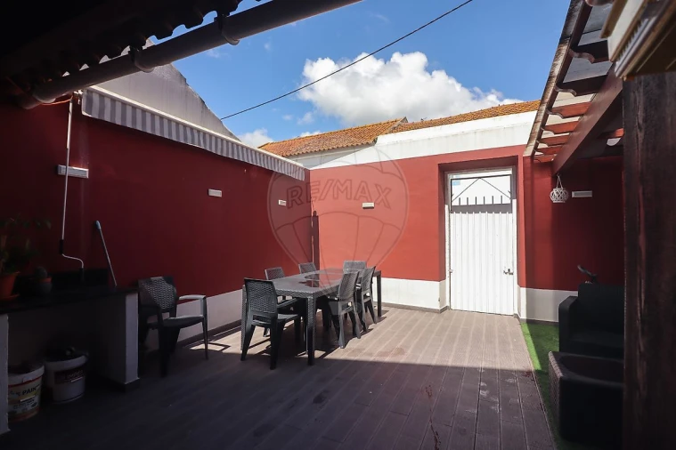 Moradia T5 para Venda em Carregado e Cadafais Foto 34