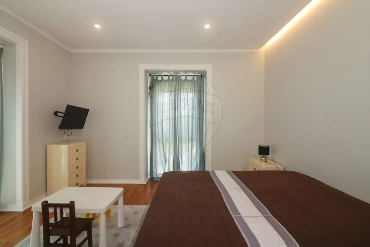 Moradia T5 para Venda em Carregado e Cadafais Foto 19