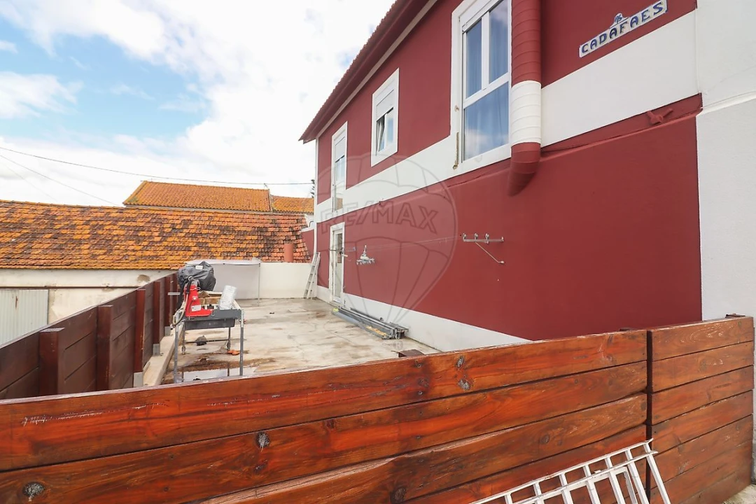 Moradia T5 para Venda em Carregado e Cadafais Foto 45