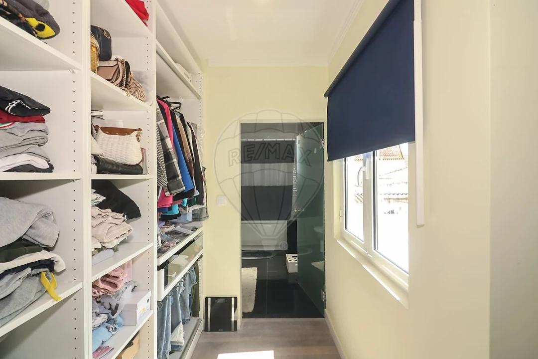 Moradia T5 para Venda em Carregado e Cadafais Foto 23