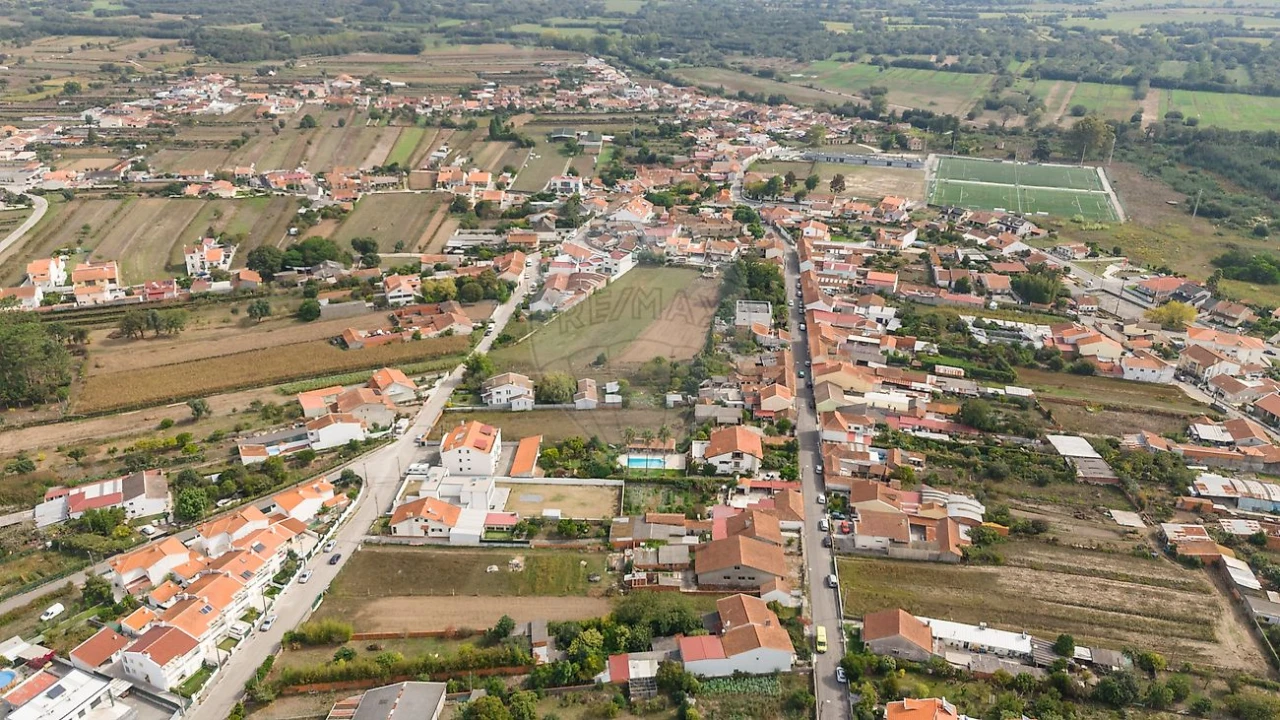 Moradia T4 para Venda em Esgueira Foto 24