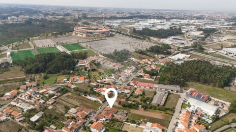 Moradia T4 para Venda em Esgueira
