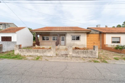 Moradia T4 para Venda em Esgueira