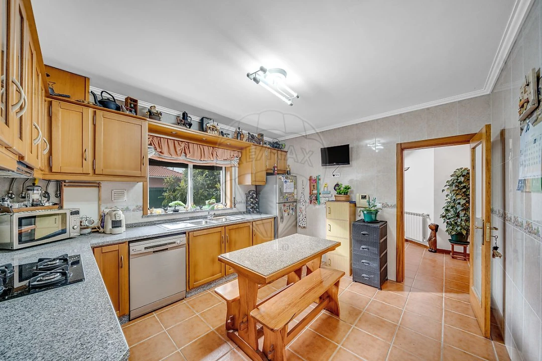 Moradia T4 para Venda em Gafanha da Nazaré Foto 4