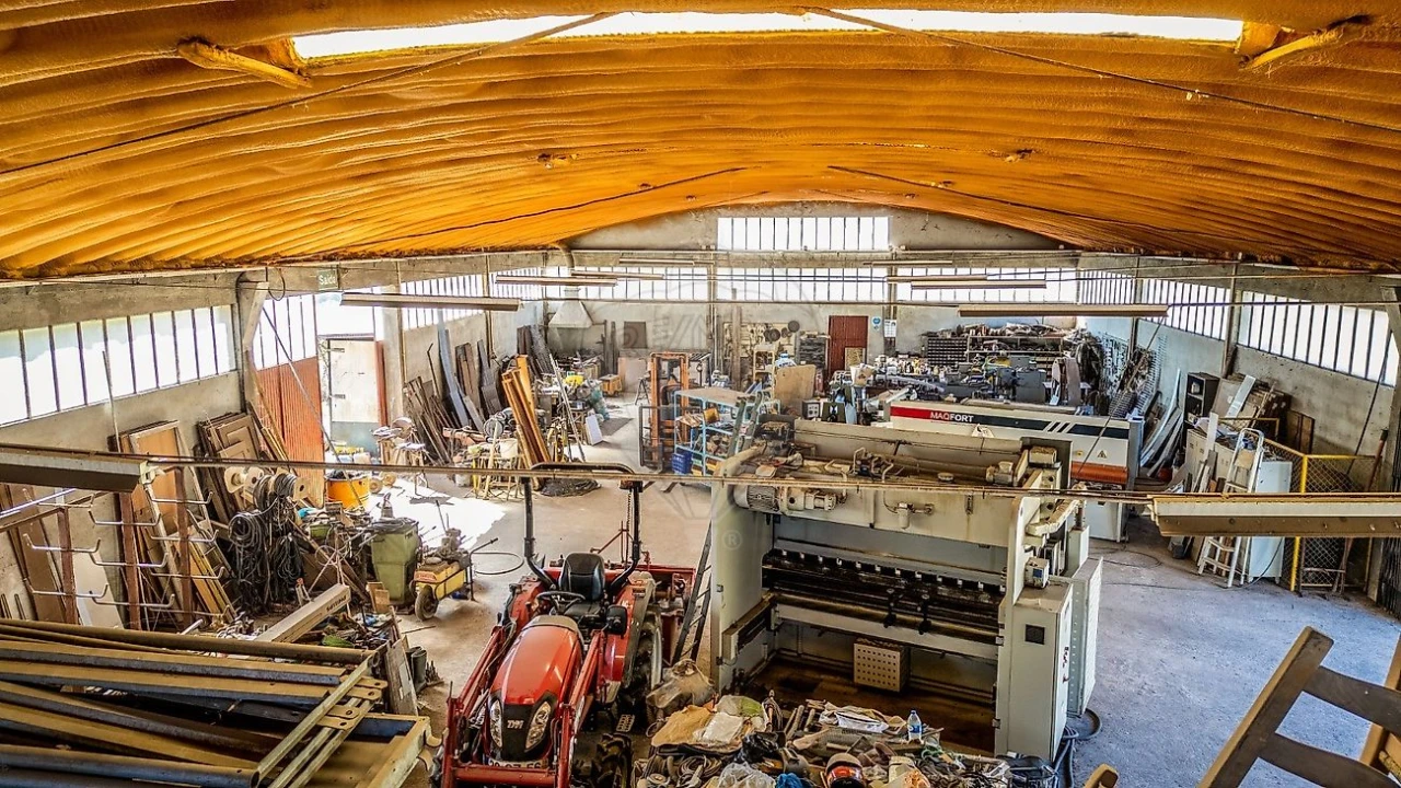 Armazém para Venda em Covelas Foto 10