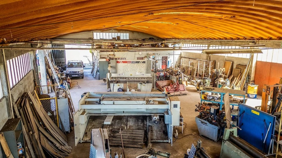 Armazém para Venda em Covelas Foto 15