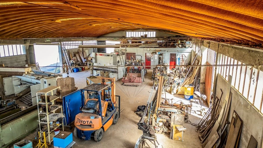 Armazém para Venda em Covelas Foto 18