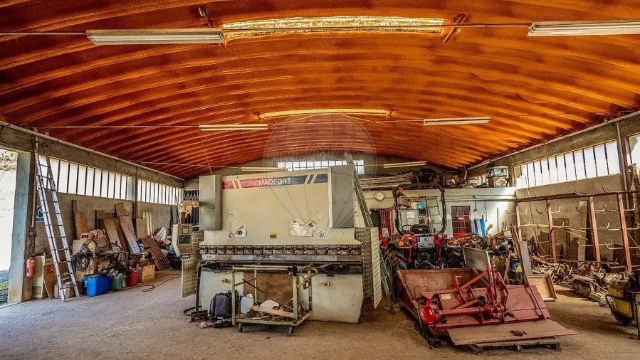 Armazém para Venda em Covelas Foto 19