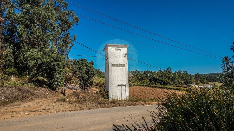 Armazém para Venda em Covelas