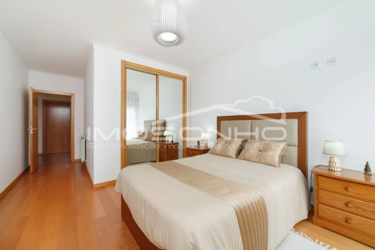 Apartamento T3 para Venda em Marinha Grande Foto 17