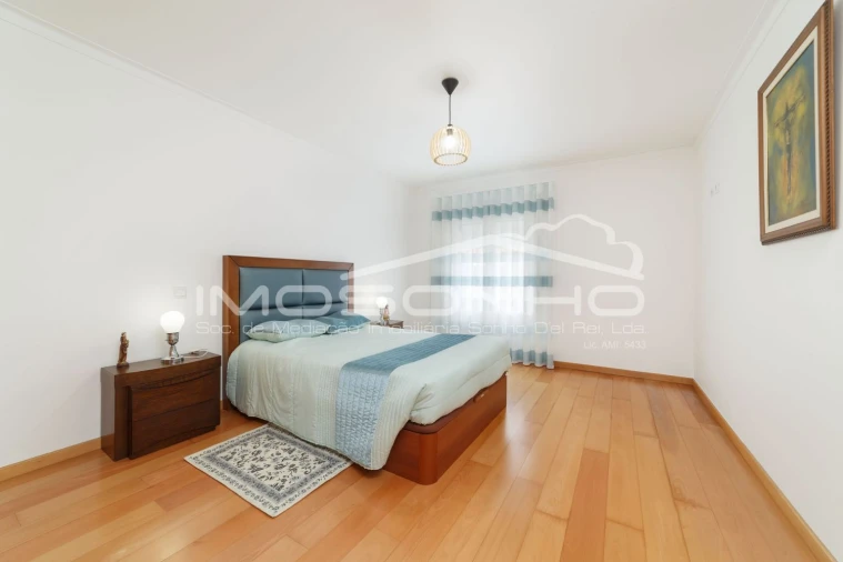 Apartamento T3 para Venda em Marinha Grande Foto 27