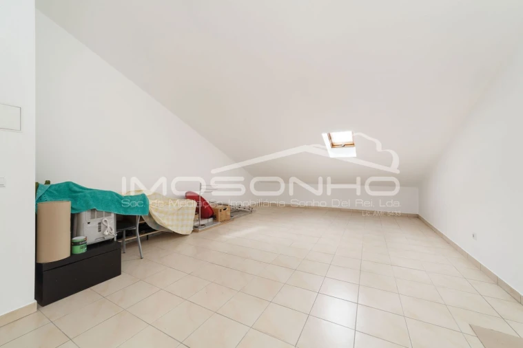 Apartamento T3 para Venda em Marinha Grande Foto 32